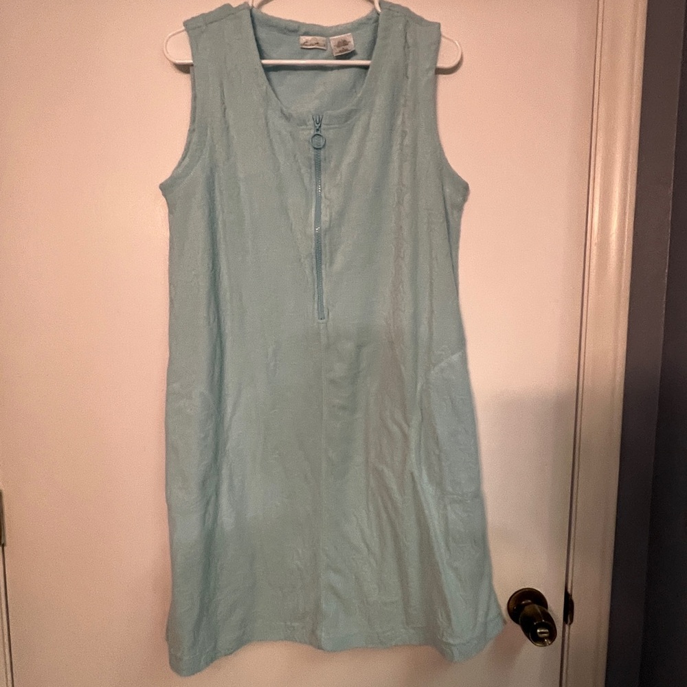5 items for $20 - bathing suit coverup with pockets. Light blue L
